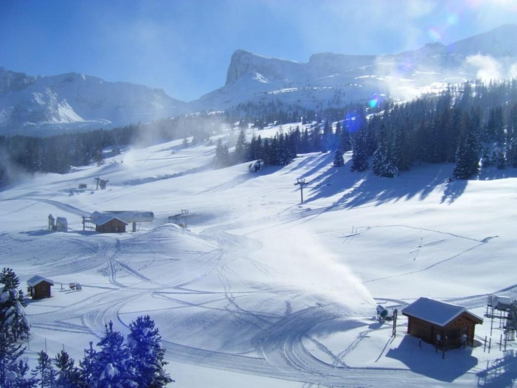 Studio Superdevoluy Dans Batiment Bois D'Aurouze Au Pied Des Pistes Saint-Étienne-en-Dévoluy Exteriér fotografie